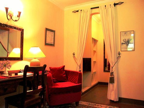 Mount Meru Game Lodge & Sanctuary - Sitting Area 